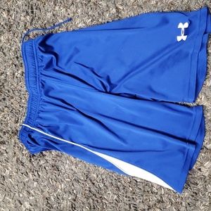 Boys Under Armour shorts large